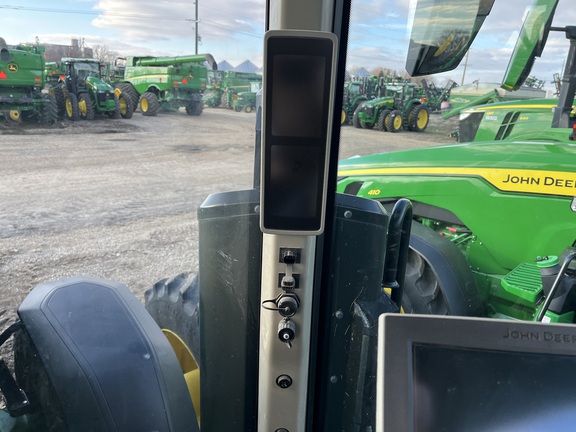 2023 John Deere 8R 370 Tractor