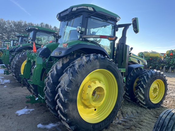 2022 John Deere 8R 370 Tractor