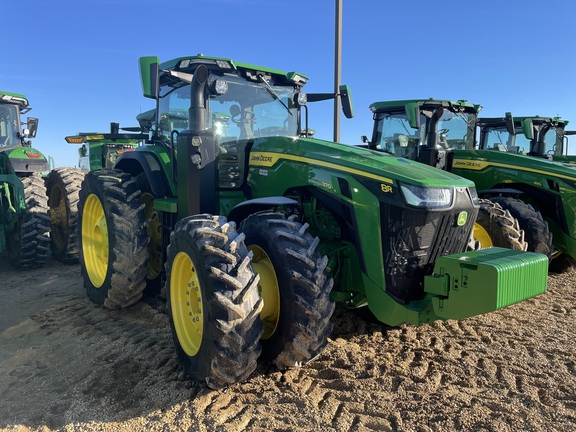 2022 John Deere 8R 370 Tractor