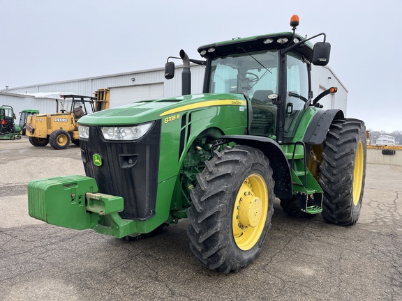 2013 John Deere 8335R Tractor