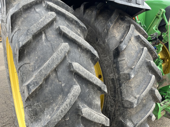 2013 John Deere 8335R Tractor