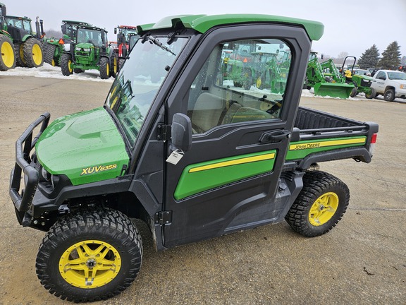 2020 John Deere 835R ATV