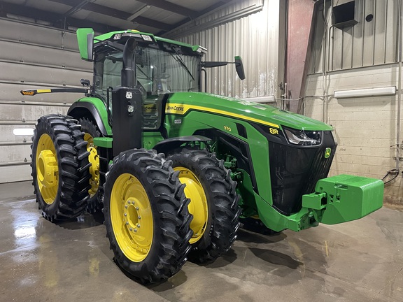 2022 John Deere 8R 370 Tractor