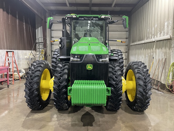 2022 John Deere 8R 370 Tractor