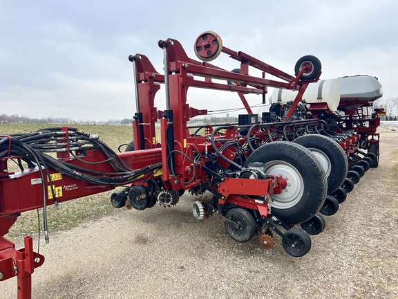 2015 Case IH 1255 Planter