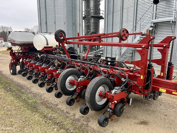 2015 Case IH 1255 Planter