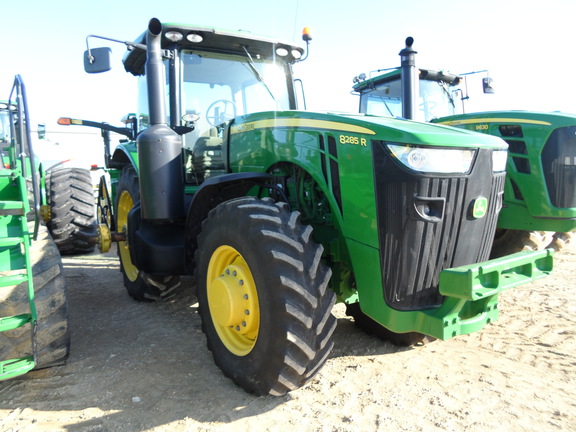 2011 John Deere 8285R Tractor