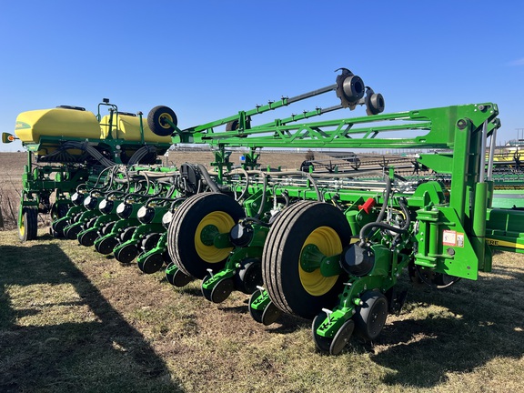 2020 John Deere 1775NT Planter