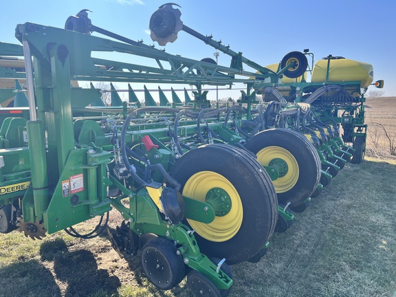 2020 John Deere 1775NT Planter