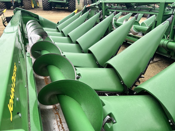 2021 John Deere C8R Header Corn Head