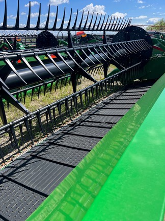 2023 John Deere RD45F Header Combine