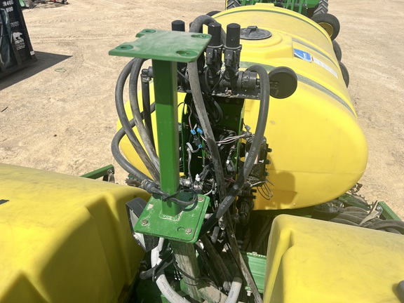 2012 John Deere 1770NT CCS Planter