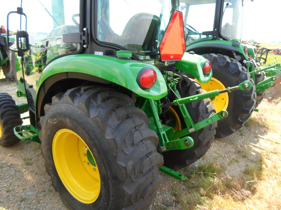 2021 John Deere 3039R Tractor Compact