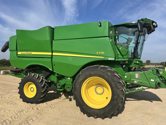 2023 John Deere S770 Combine
