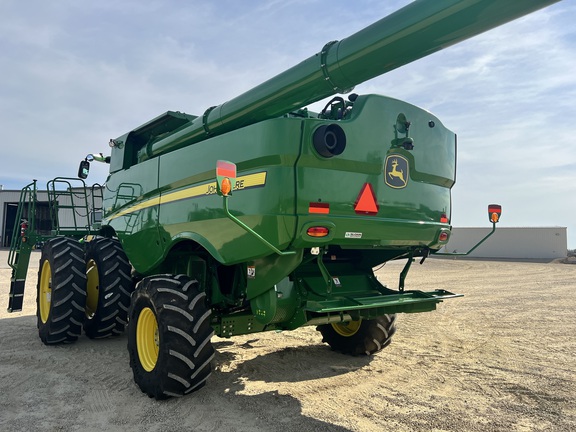 2023 John Deere S770 Combine