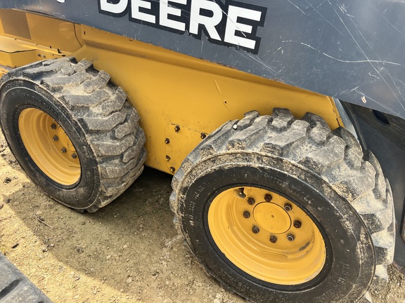 2018 John Deere 320G Skid Steer Loader