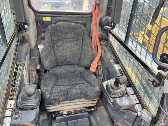 2018 John Deere 320G Skid Steer Loader