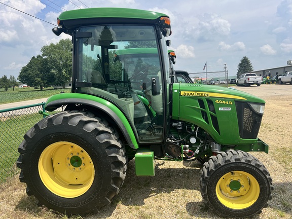 2022 John Deere 4044R Tractor Compact