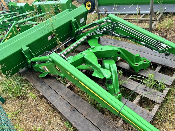 2023 John Deere 400E Loader