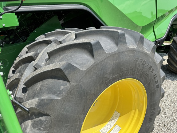 2022 John Deere X9 1000 Combine