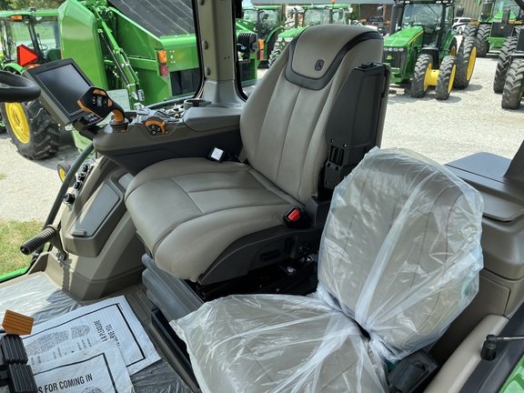 2023 John Deere 8RX 340 Tractor Rubber Track