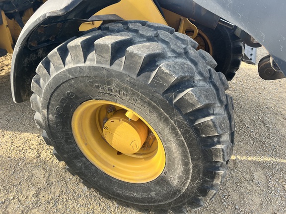 2021 John Deere 304L Compact Utility Loader