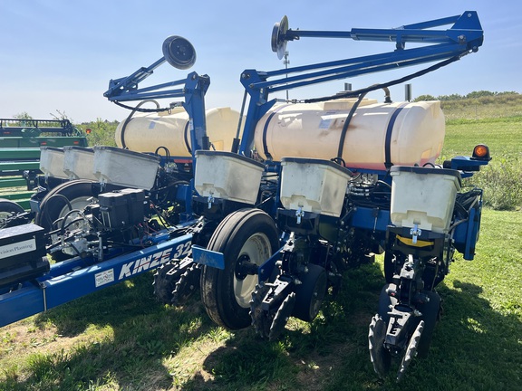 2020 Kinze 3200 Planter