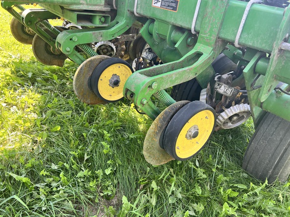 2014 John Deere 1770NT Planter