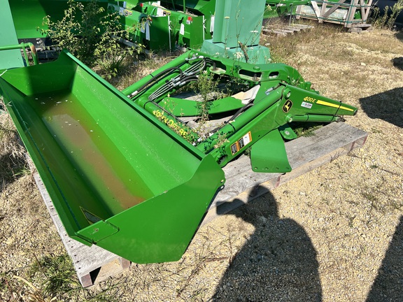 2022 John Deere 400E Loader