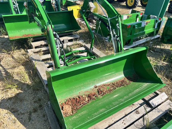 2023 John Deere 120R Loader