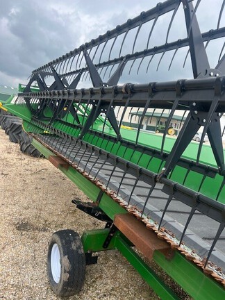 2013 John Deere 640FD Header Combine