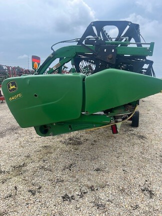 2013 John Deere 640FD Header Combine