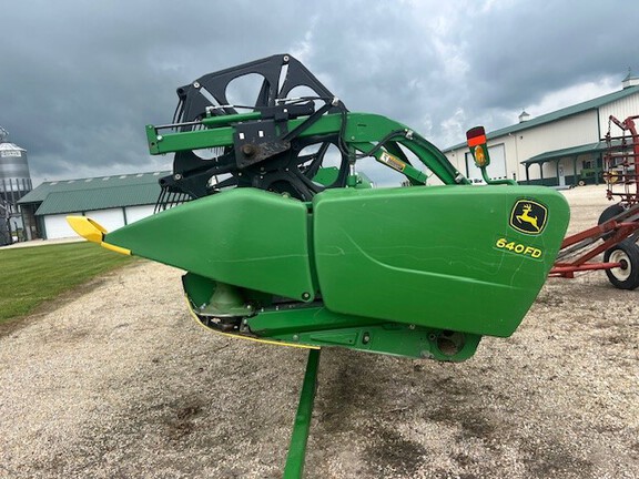 2013 John Deere 640FD Header Combine