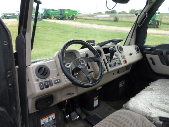 2019 John Deere XUV835R ATV