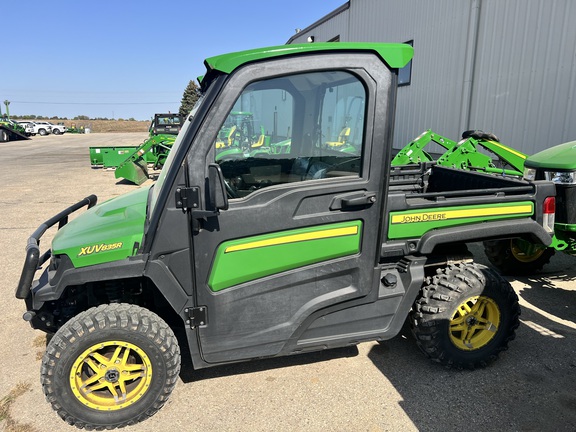 2019 John Deere XUV835R ATV