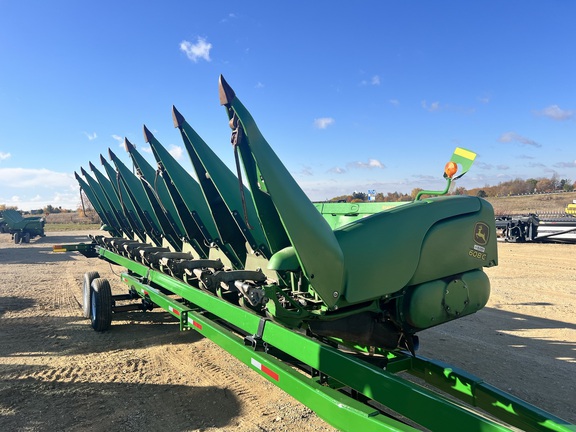 2015 John Deere 608C Header Corn Head