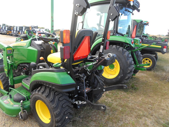 2017 John Deere 1025R Tractor Compact