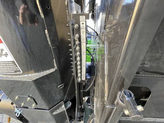 2024 Brent 1398 Grain Cart