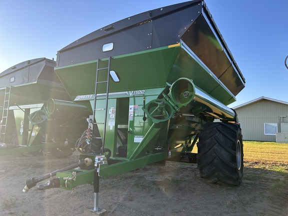 2024 Brent V1100 Grain Cart