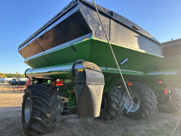 2024 Brent V1100 Grain Cart