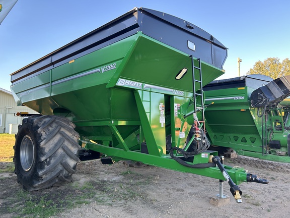 2024 Brent V1100 Grain Cart