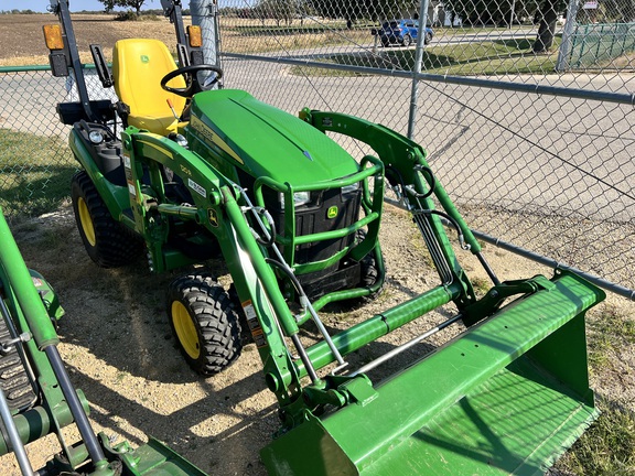 2022 John Deere 1025R Tractor Compact