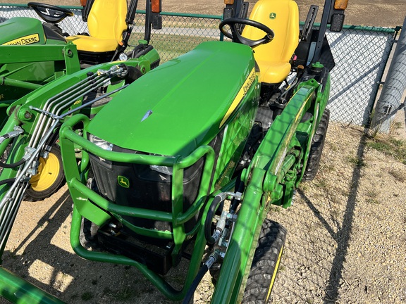 2022 John Deere 1025R Tractor Compact