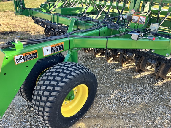 2022 John Deere 1590 Drill