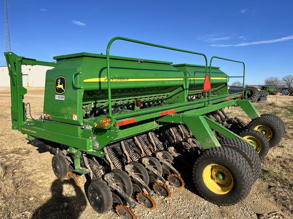 2022 John Deere 1590 Drill