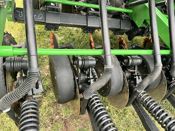 2022 John Deere 1590 Drill