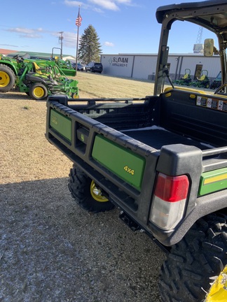 2022 John Deere XUV865M ATV