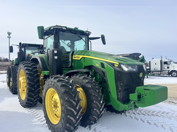 2023 John Deere 8R 370 Tractor