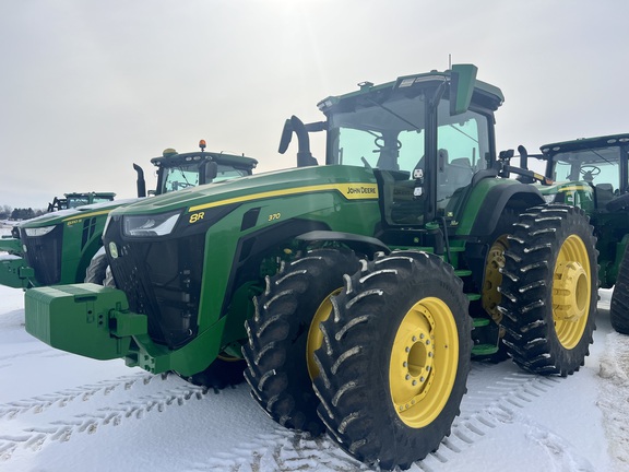 2023 John Deere 8R 370 Tractor