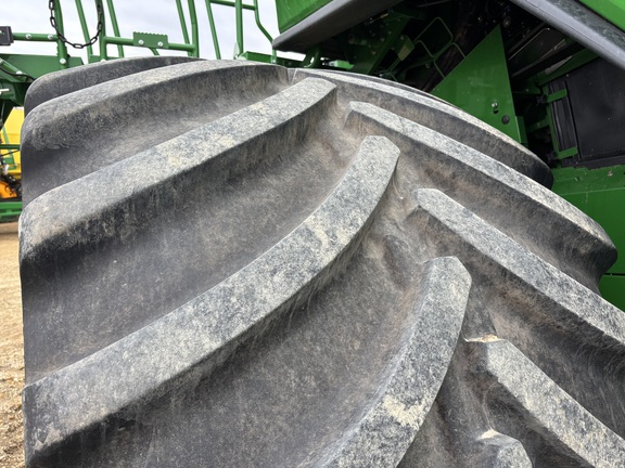 2023 John Deere X9 1000 Combine